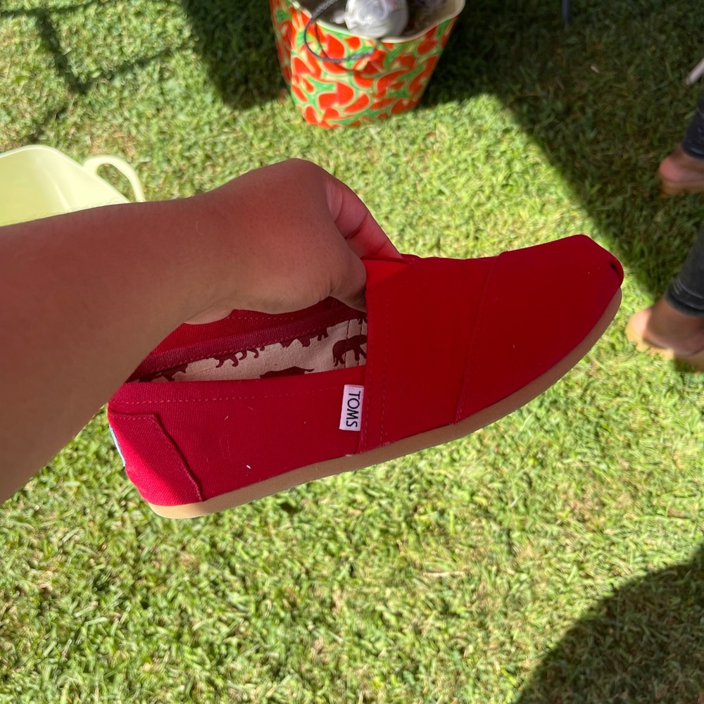 Red Toms